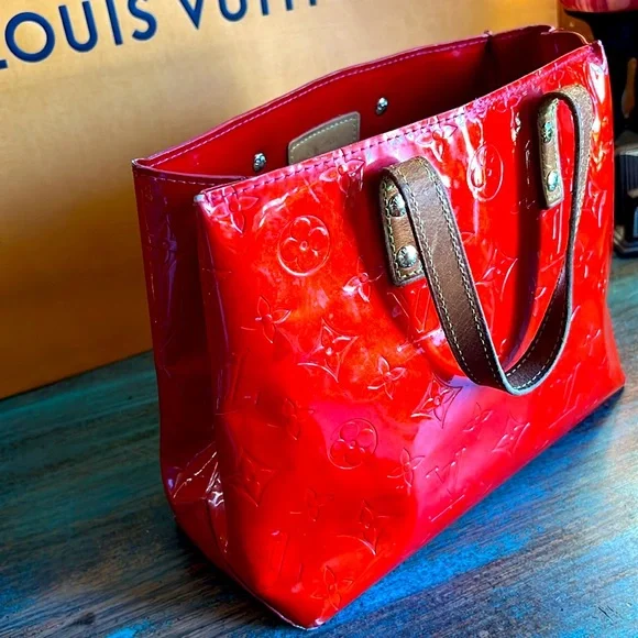 Louis Vuitton Bag Reade Monogram Vernis Pm Red Patent Leather Tote Small